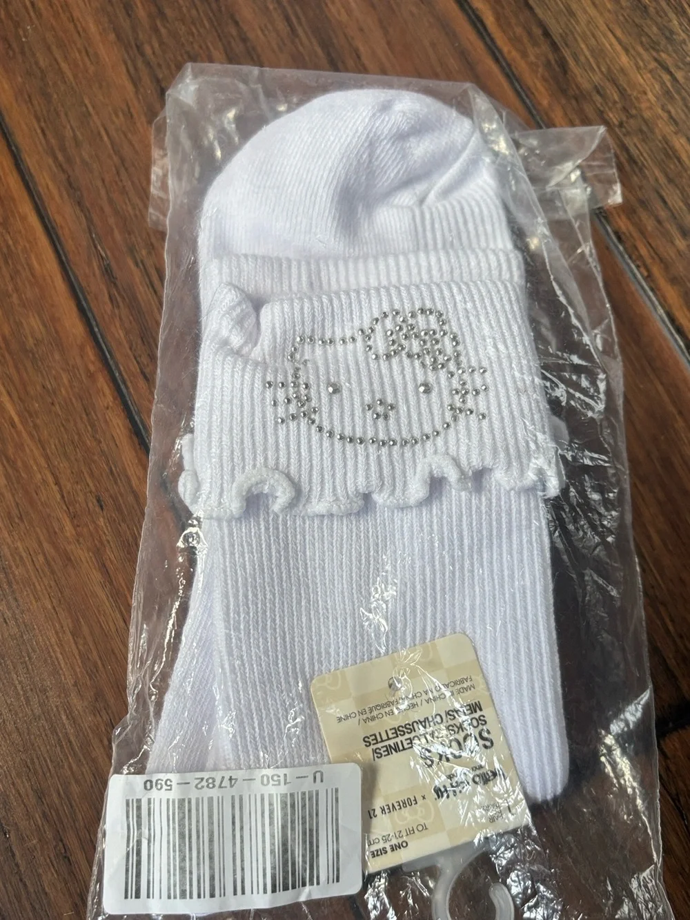 ⭐️NEW⭐️ Hello Kitty Limited Edition Rhinestone Socks